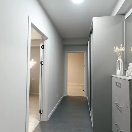 Charming, Spacious And Luxurious 2Br Apartments In Chisinau Center - Grandstay Exterior photo