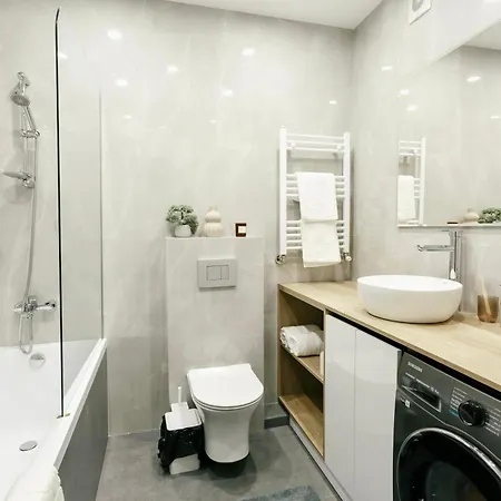 Charming, Spacious And Luxurious 2Br Apartments In Chisinau Center - Grandstay Exterior photo