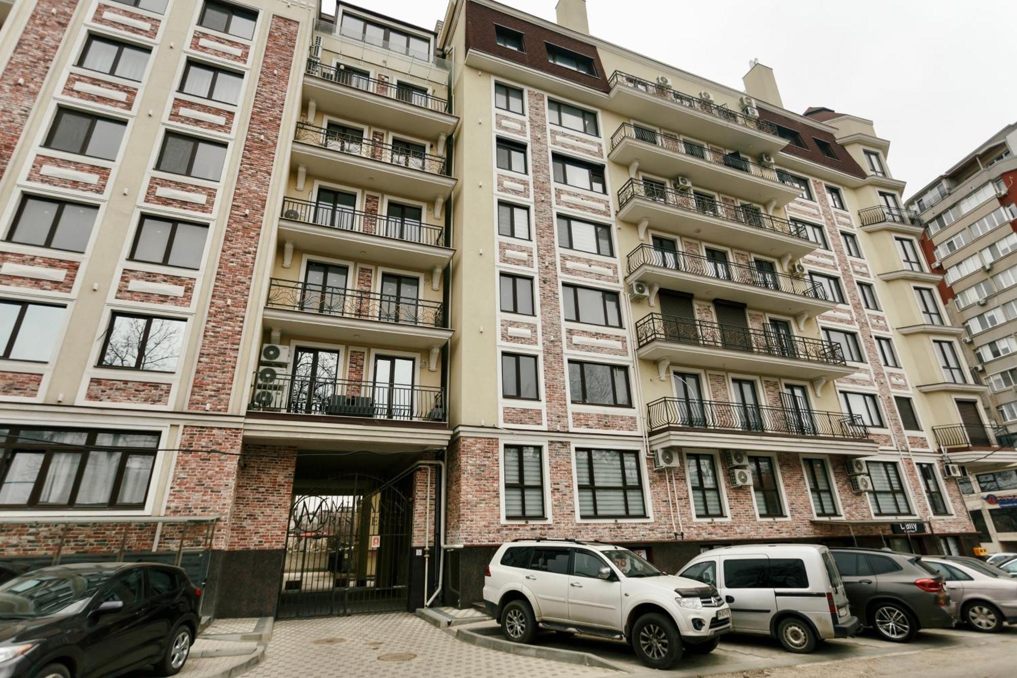 Charming, Spacious And Luxurious 2br In Center - Grandstay Appartement Chişinău